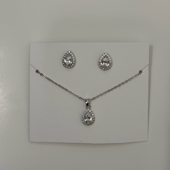 Bride/Bridesmaid Jewelry Set Silver 3pcs - Picture 3 of 4